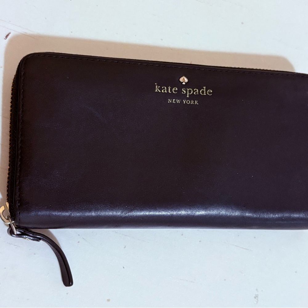 Kate Spade Black Leather Zip Wallet